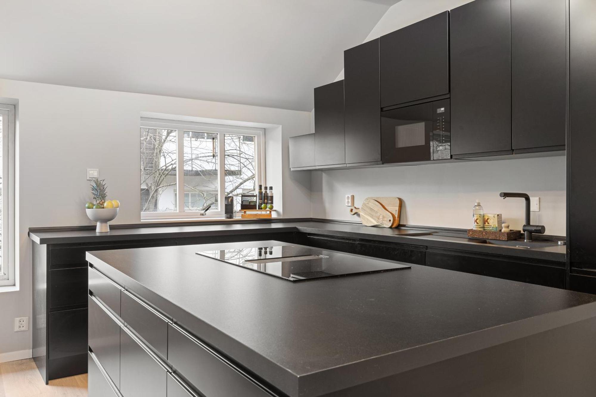 Homerentals L 120Sqm Mid-Central - King Beds - 500Mbps Wi-Fi Bergen Esterno foto