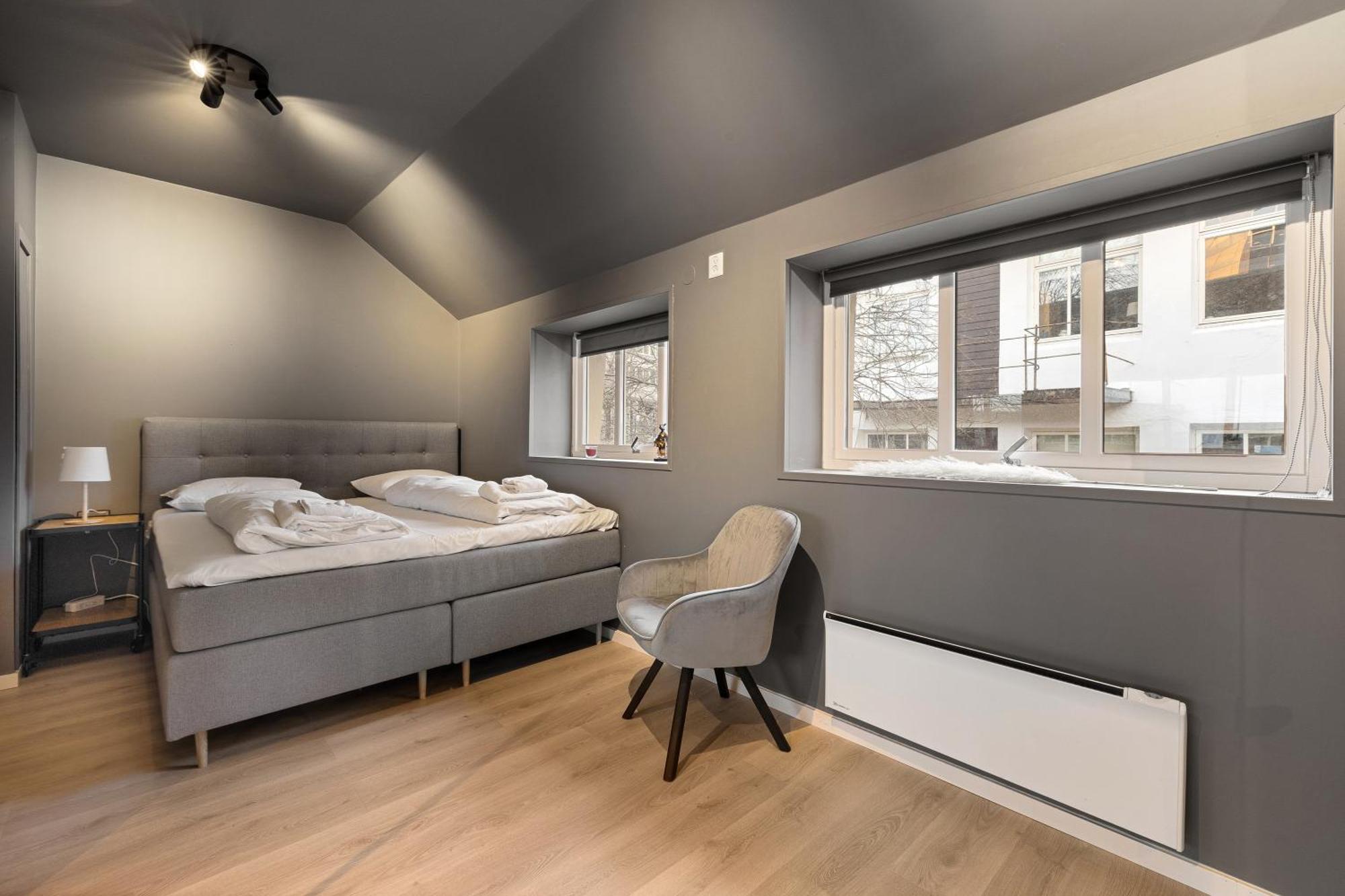 Homerentals L 120Sqm Mid-Central - King Beds - 500Mbps Wi-Fi Bergen Esterno foto