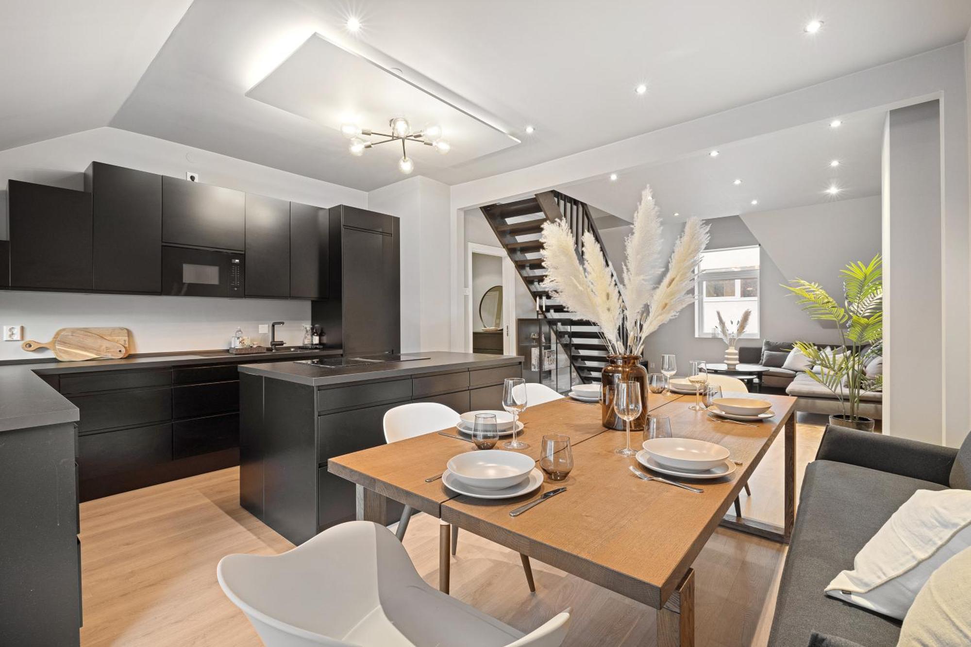 Homerentals L 120Sqm Mid-Central - King Beds - 500Mbps Wi-Fi Bergen Esterno foto