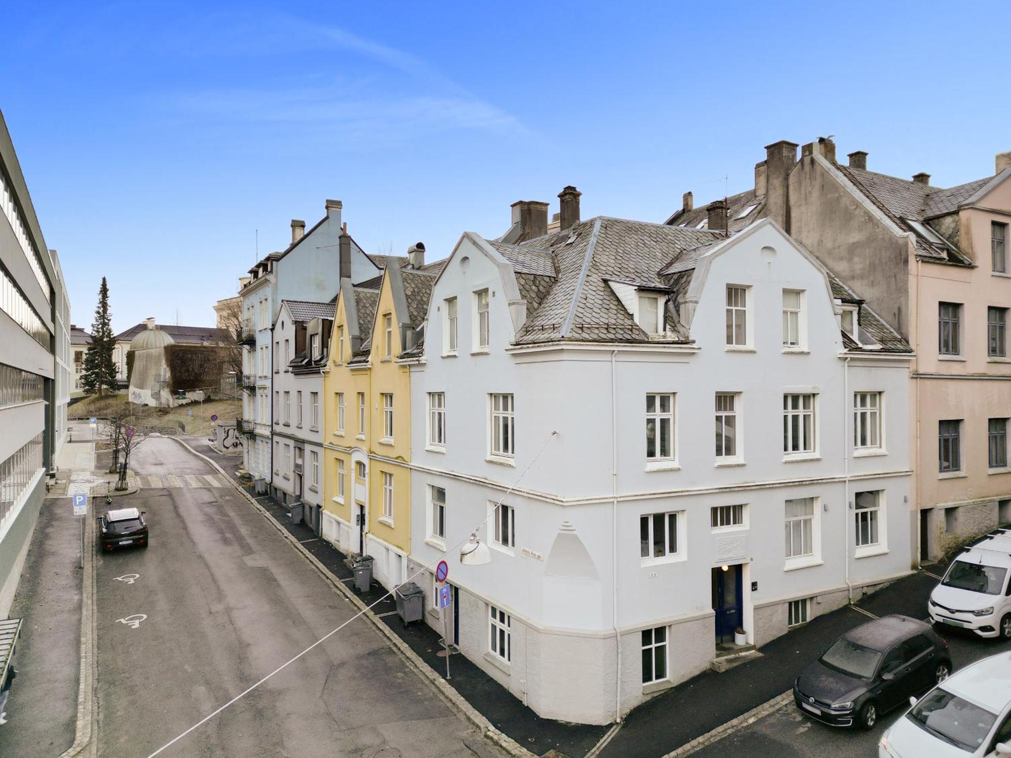 Homerentals L 120Sqm Mid-Central - King Beds - 500Mbps Wi-Fi Bergen Esterno foto